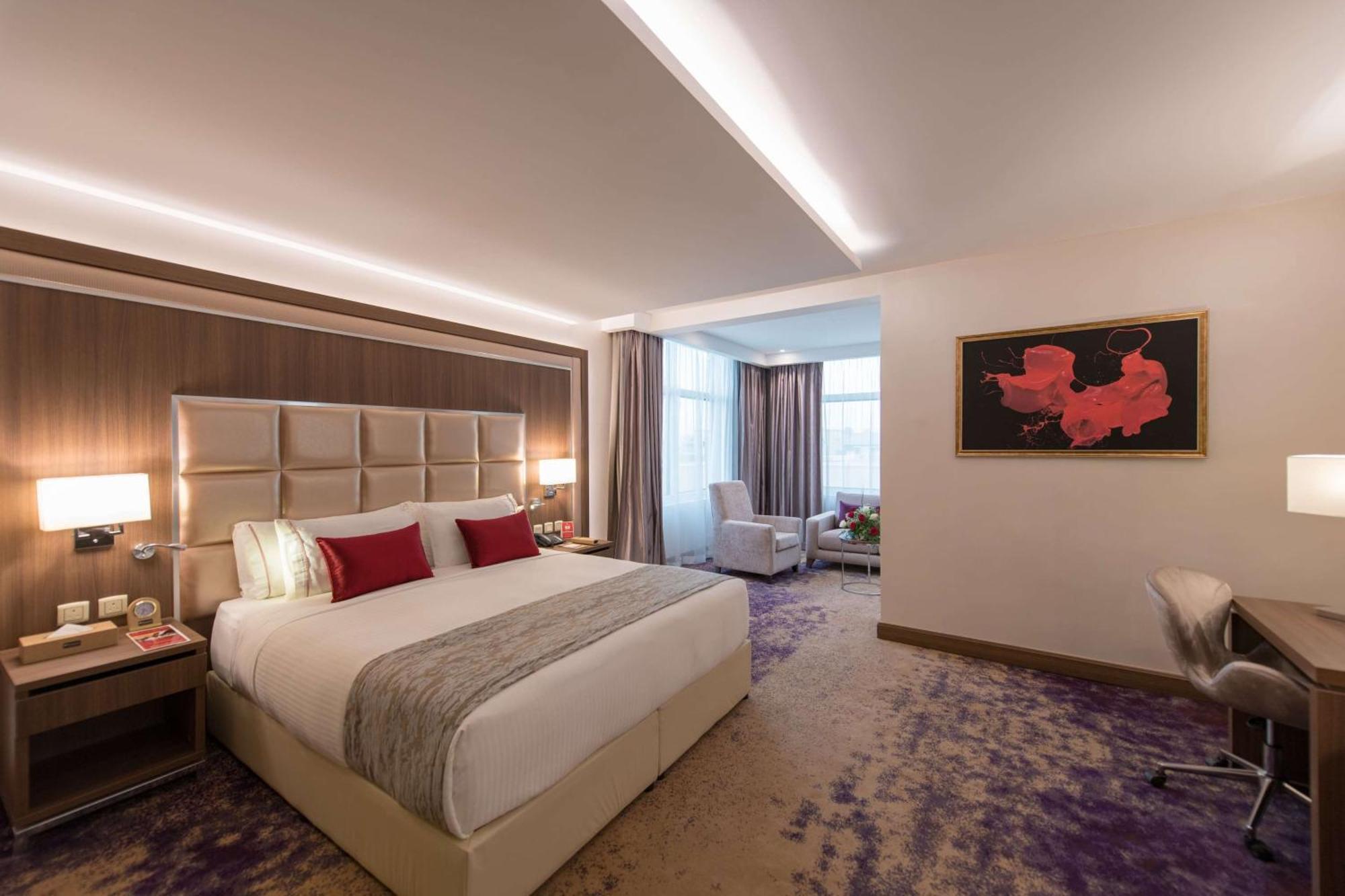 Ramada By Wyndham Continental Jeddah Hotell Exteriör bild